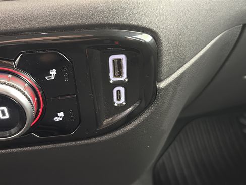 Used 2026 GMC Sierra 1500 Elevation AWD/4WD image 33