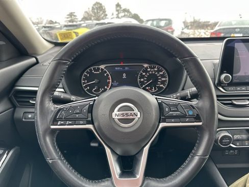 Certified 2020 Nissan Altima 2.5 SV image 24