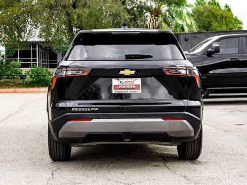 Used 2025 Chevrolet Equinox LT image 6