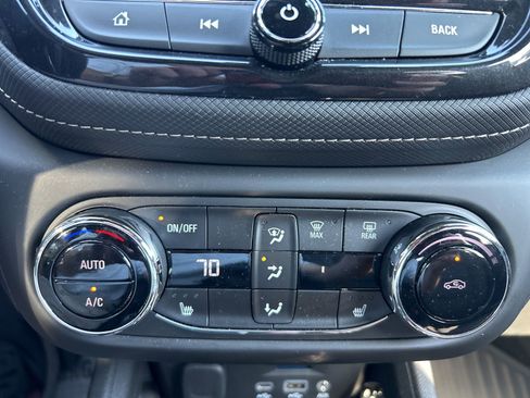 Used 2023 Chevrolet TrailBlazer ACTIV w/ Sun and Liftgate Package image 21