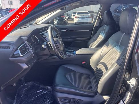 Used 2018 Toyota Camry SE FWD image 22