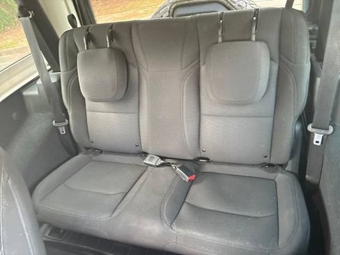 Used 2019 Jeep Wrangler Sport AWD/4WD image 10