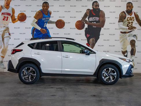 Used 2025 Subaru Crosstrek 2.5i Premium AWD/4WD image 18