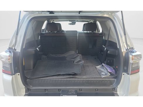 Certified 2024 Toyota 4Runner Limited AWD/4WD image 9
