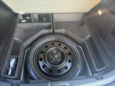 Used 2023 Ford Edge SEL image 21