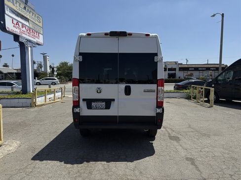Used 2023 RAM ProMaster 2500 FWD image 5
