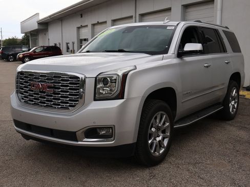Used 2018 GMC Yukon Denali w/ Open Road Package AWD/4WD image 3