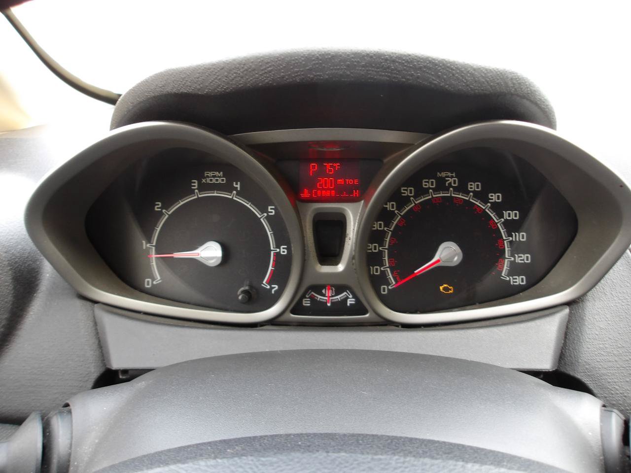 Used 2013 Ford Fiesta SE FWD image 16