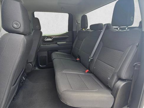 Used 2025 Chevrolet Silverado 1500 LT RWD image 17