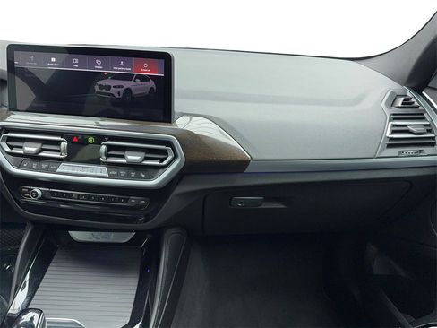 Used 2024 BMW X4 xDrive30i image 19