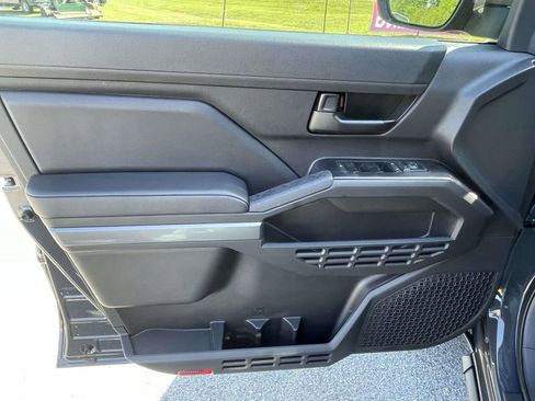 Used 2026 Toyota Tacoma SR5 RWD image 15