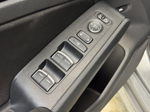 Used 2025 Honda Civic FWD Hybrid Sedan image 9