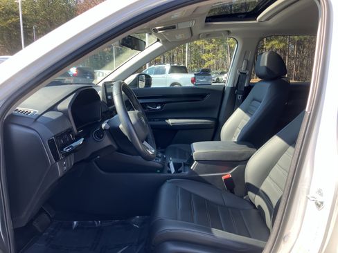 Used 2025 Honda CR-V EX-L image 17