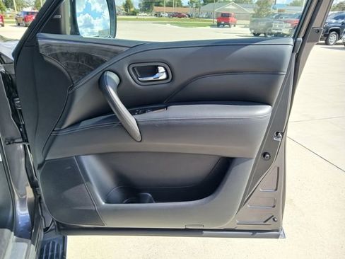Used 2022 INFINITI QX80 Luxe w/ All-Season Package image 15