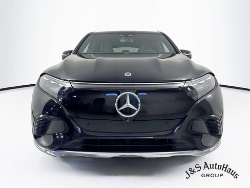 Used 2023 Mercedes-Benz EQS 450+ SUV image 2