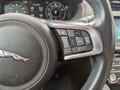 Used 2020 Jaguar F-PACE Prestige AWD/4WD image 24