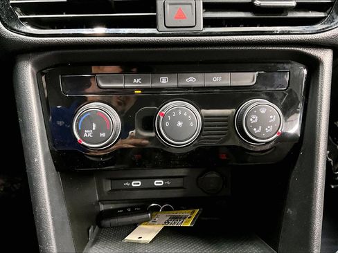 Used 2023 Volkswagen Taos S image 33