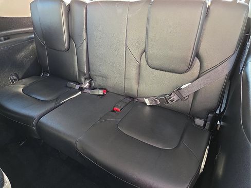 Used 2024 Nissan Armada SL w/ Captain's Chairs Package AWD/4WD image 10