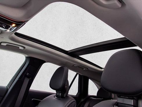 Certified 2026 Mercedes-Benz GLC 300 4MATIC image 13