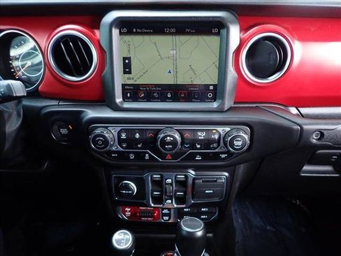 Used 2023 Jeep Gladiator Rubicon w/ Cold Weather Group AWD/4WD image 14