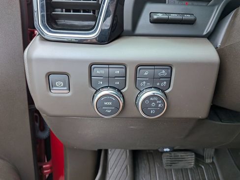 Used 2024 GMC Sierra 1500 Denali w/ Denali Reserve Package AWD/4WD image 11