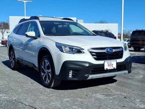 Certified 2022 Subaru Outback Limited image 1