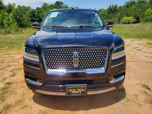 Used 2018 Lincoln Navigator Reserve AWD/4WD image 22