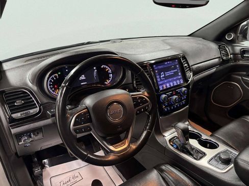 Used 2019 Jeep Grand Cherokee High Altitude AWD/4WD image 14