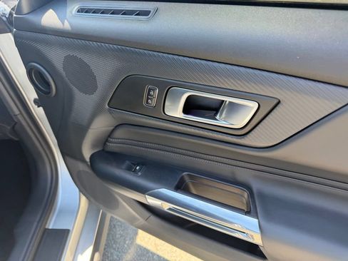 Used 2025 Ford Mustang GT Premium RWD image 29