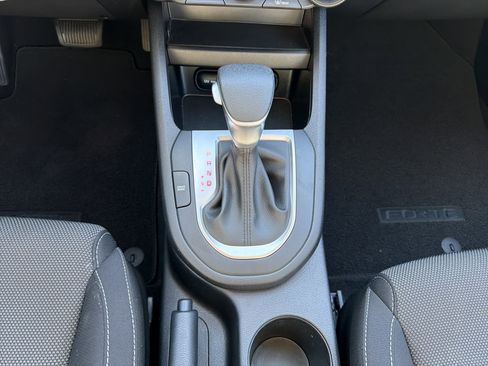 Used 2024 Kia Forte LXS w/ LXS Technology Package image 28