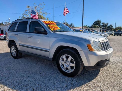 Used 2009 Jeep Grand Cherokee Laredo w/ Popular Equipment Group image 3