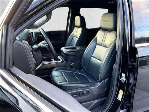 Used 2021 Chevrolet Silverado 1500 High Country w/ Technology Package image 27