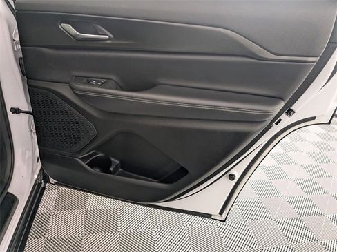 Certified 2023 Jeep Grand Cherokee L Altitude image 33