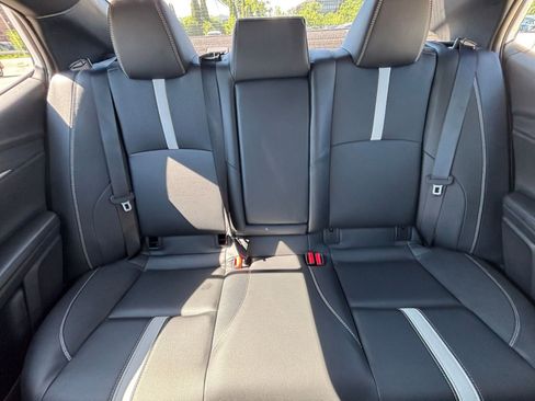 Used 2025 Toyota Camry SE FWD image 37