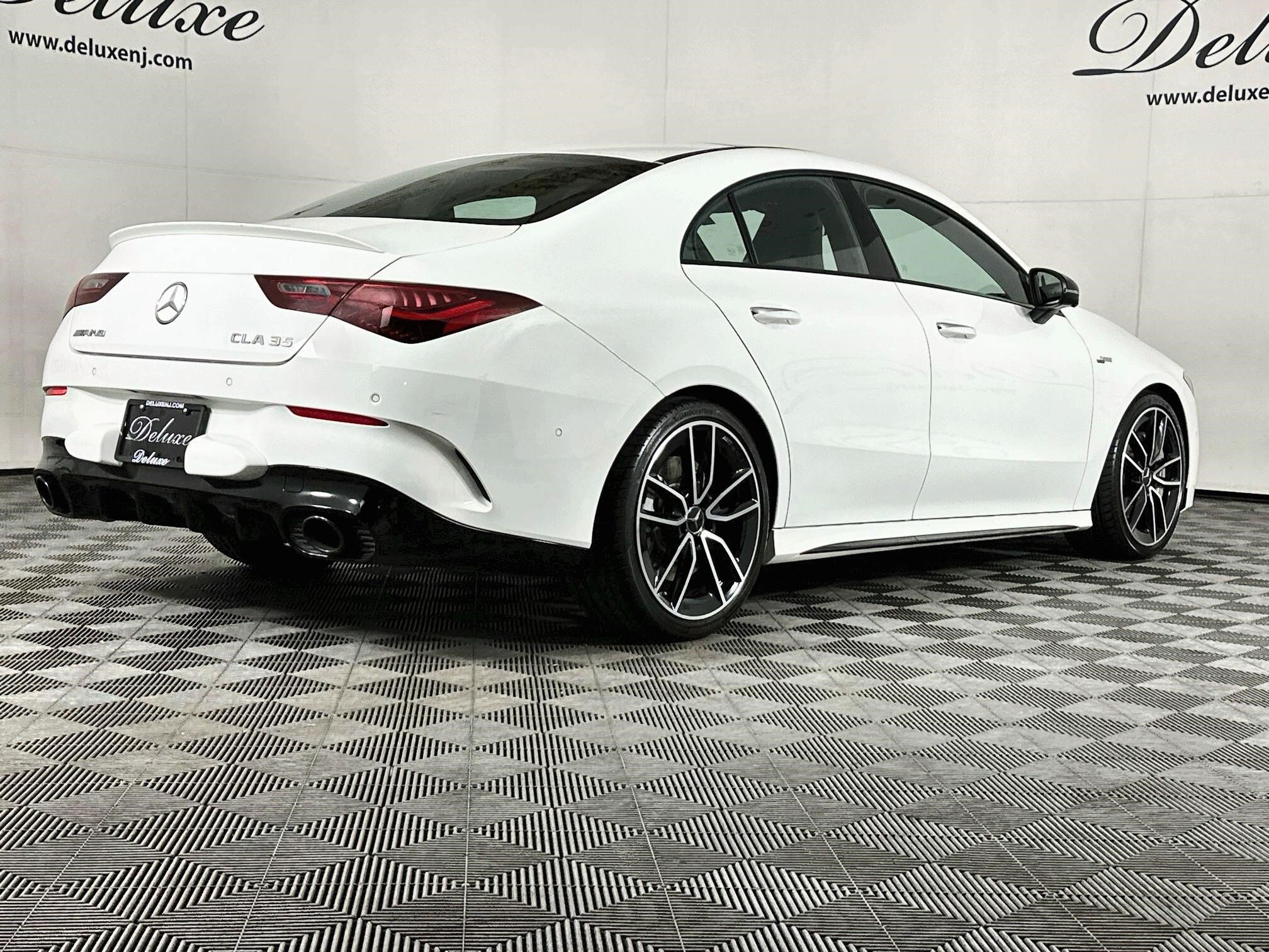 Used 2024 Mercedes-Benz CLA 35 AMG 4MATIC image 6