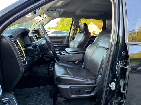 Used 2016 RAM 1500 Laramie image 9