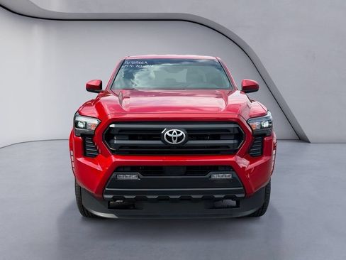 Used 2025 Toyota Tacoma SR5 AWD/4WD image 8