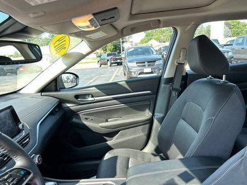 Used 2019 Nissan Altima 2.5 SV FWD image 30