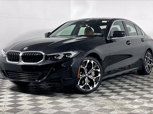 Certified 2025 BMW 330i xDrive Sedan w/ Premium Package image 2