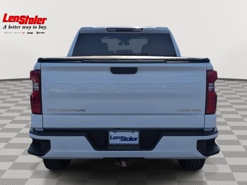 Used 2023 Chevrolet Silverado 1500 Custom image 4