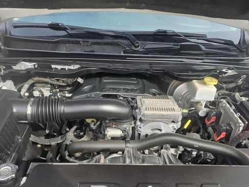 Used 2020 RAM 1500 Laramie AWD/4WD image 18