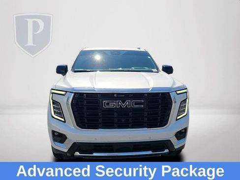 Used 2025 GMC Yukon Denali w/ Denali Reserve Package AWD/4WD image 11