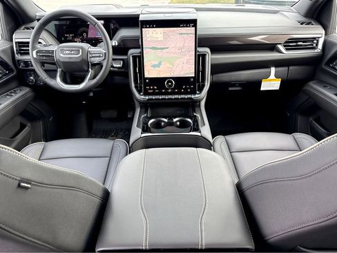 New 2026 GMC Yukon XL Elevation w/ LPO, Get Active Package AWD/4WD image 12