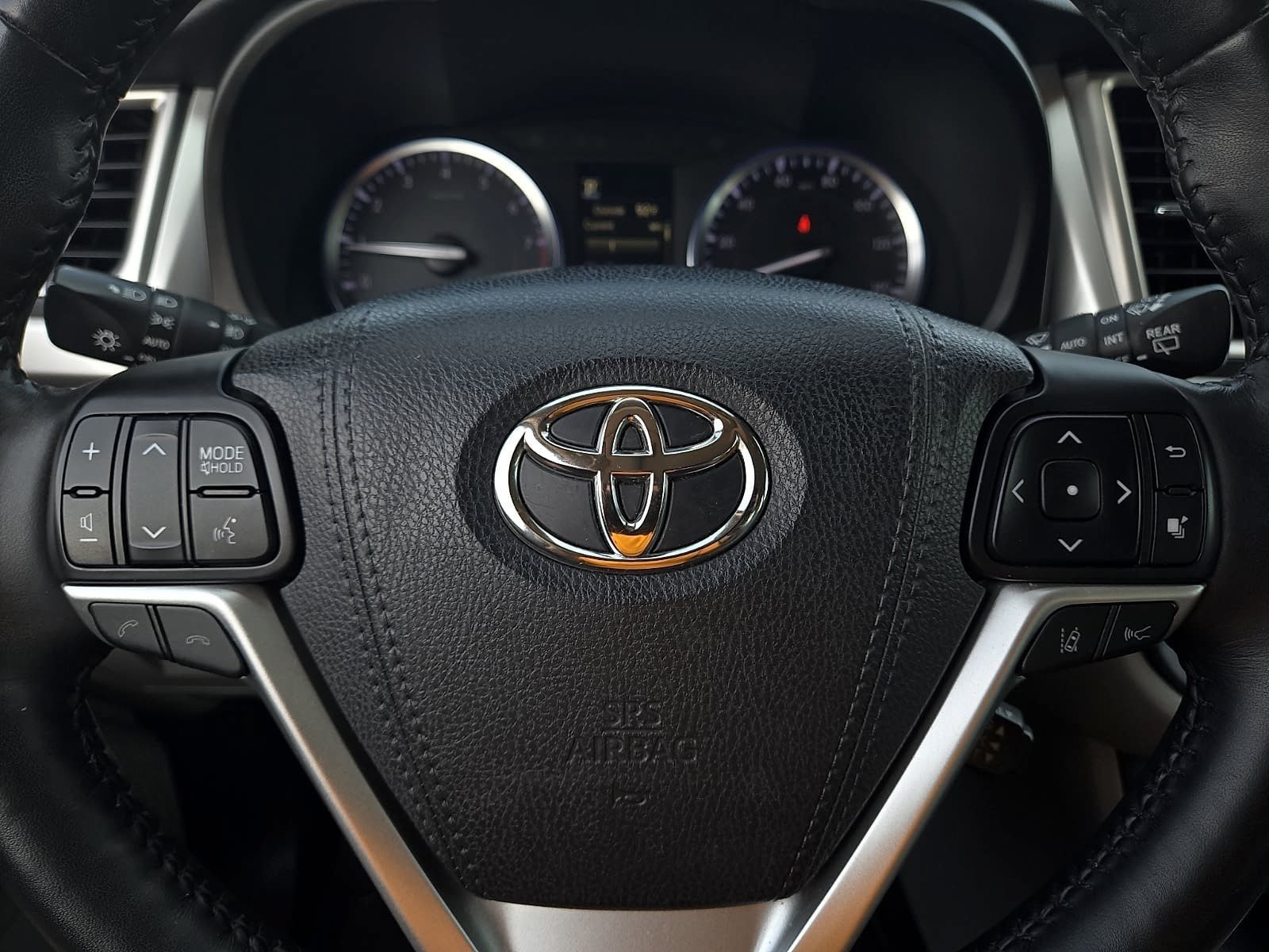 Used 2018 Toyota Highlander Limited Platinum AWD/4WD image 20