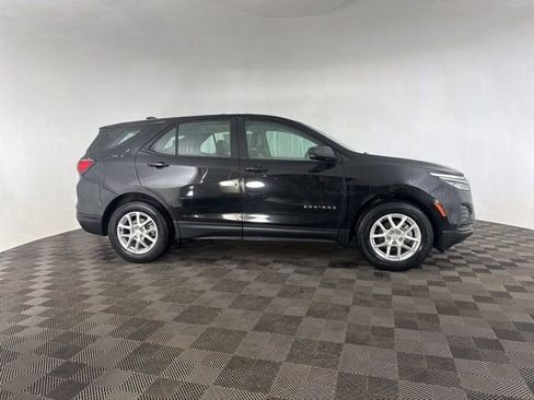 Used 2023 Chevrolet Equinox LS AWD/4WD image 6