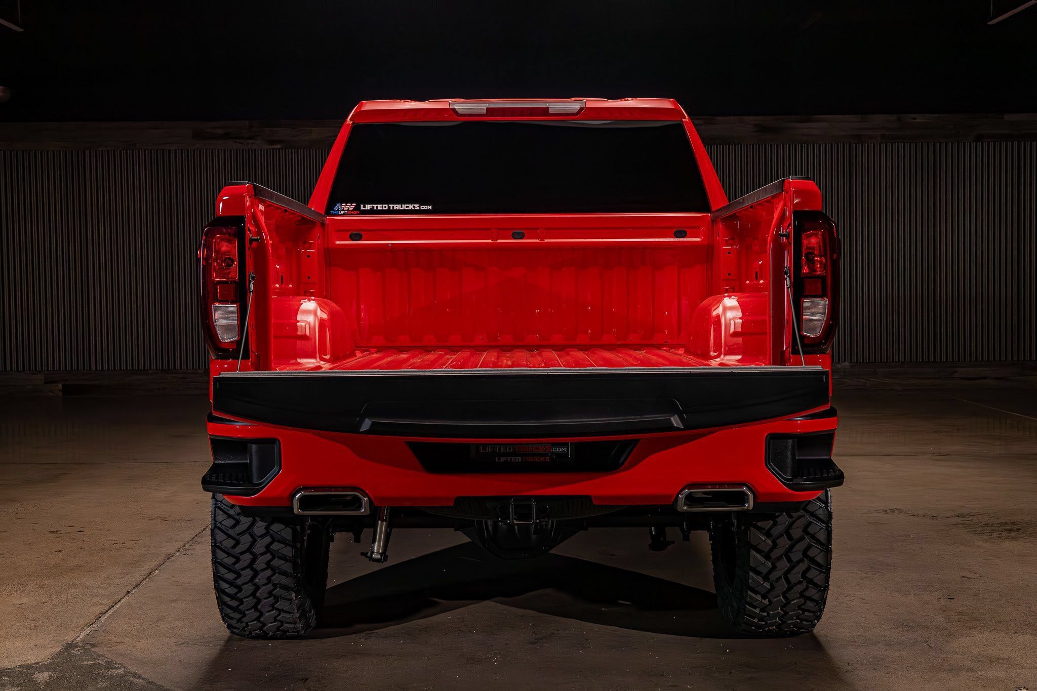 Used 2025 GMC Sierra 1500 Elevation w/ X31 Off-Road Package AWD/4WD image 9