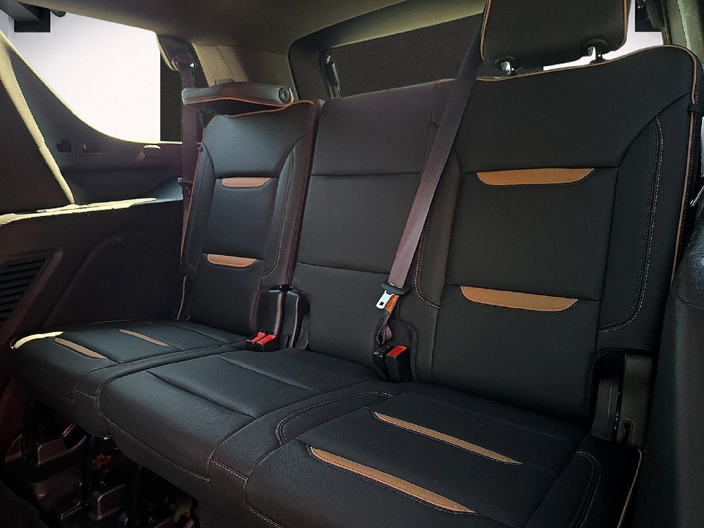 Used 2022 GMC Yukon AT4 AWD/4WD image 9