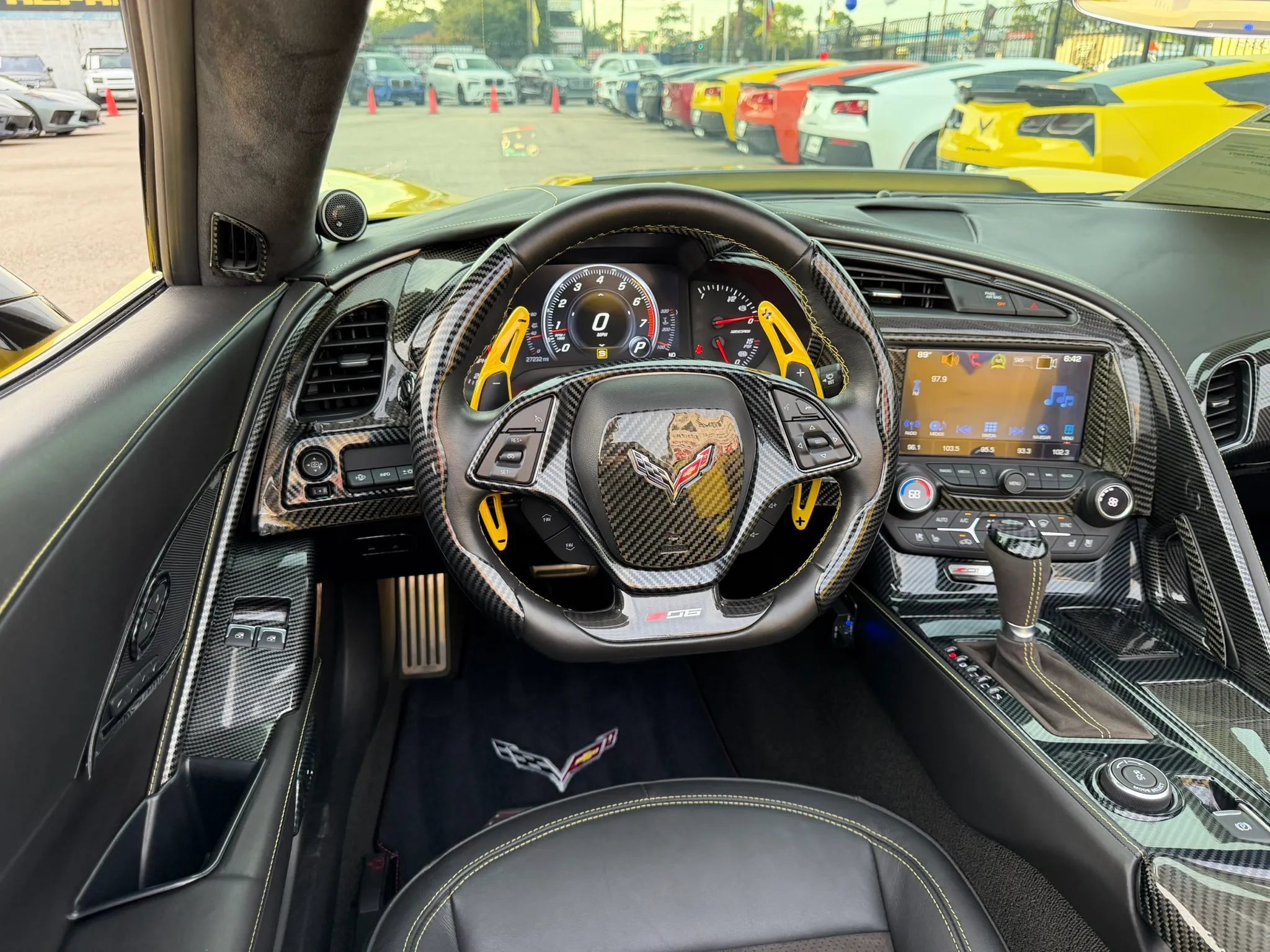 Used 2016 Chevrolet Corvette Z06 w/ 3LZ Preferred Equipment Group RWD image 29
