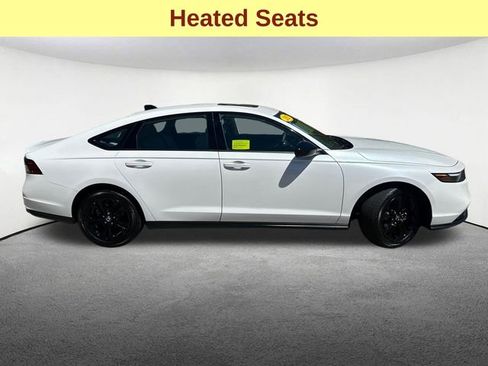 Used 2025 Honda Accord SE image 12
