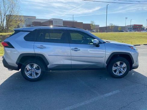 Used 2024 Toyota RAV4 XLE AWD/4WD image 8